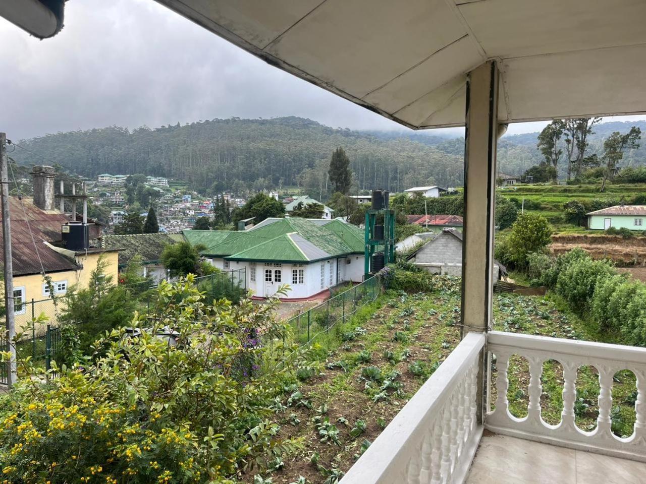 Appartamento Selis Manor Nuwara Eliya Esterno foto
